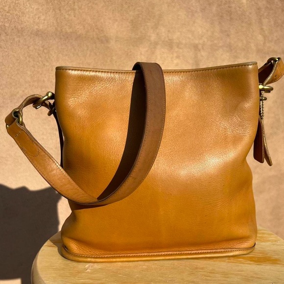 Vintage Coach Tan Leather Equestrian Bucket Shoulder Bag-adjustable strap - Picture 1 of 16